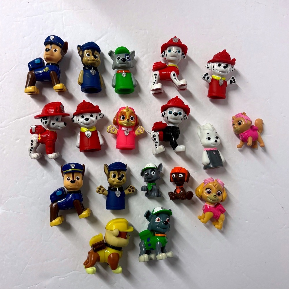 Paw Patrol Toy Figure Lot Chase Marshall Skye Rocky Rubble Zuma Finger Puppets